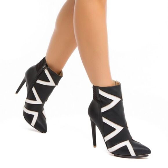 NWB  Gwen Stefani Booties Boots - Picture 3 of 9